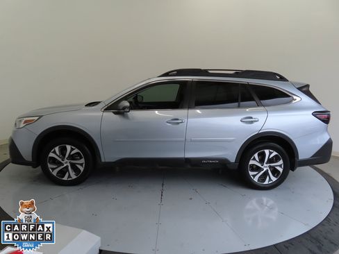 Used 2022 Subaru Outback Limited image 7