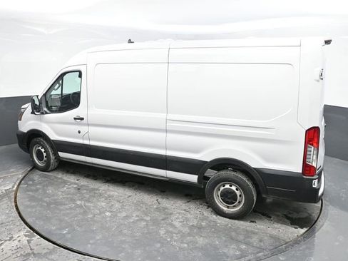 Used 2022 Ford Transit 250 Medium Roof w/ Load Area Protection Package image 22