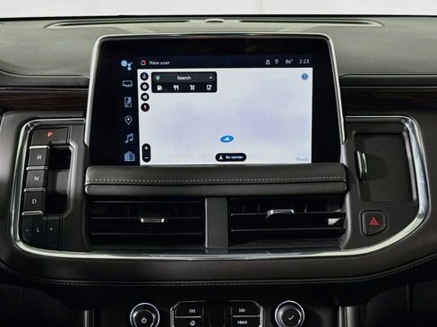 Used 2022 Chevrolet Tahoe LT w/ Luxury Package AWD/4WD image 13