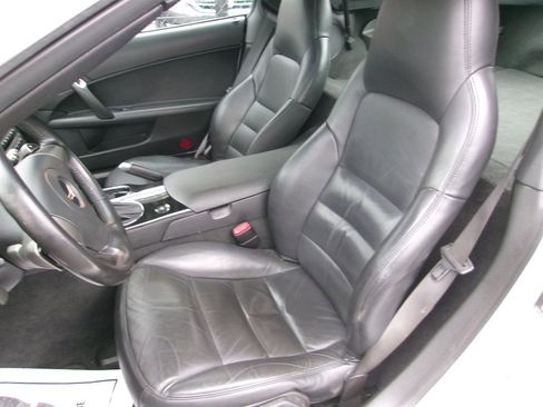 Used 2008 Chevrolet Corvette Coupe image 16