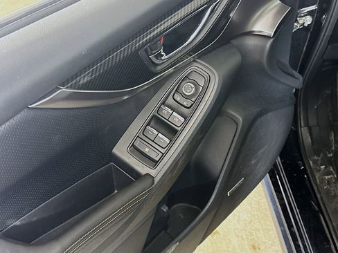 Used 2018 Subaru Crosstrek 2.0i Limited image 15