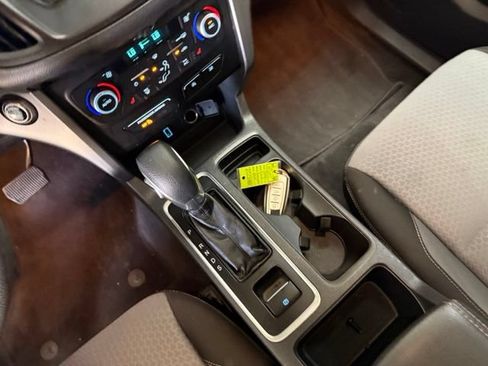 Used 2019 Ford Escape SE AWD/4WD image 32