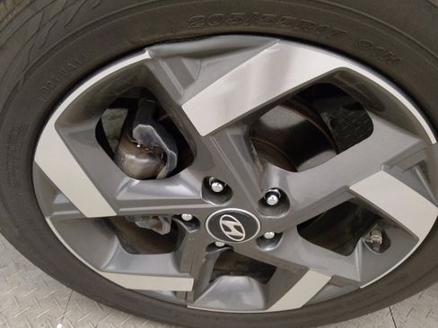 Used 2021 Hyundai Venue SEL FWD image 31