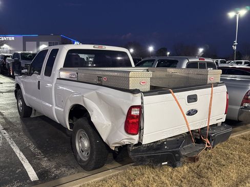 Used 2016 Ford F250 XL w/ Power Equipment Group image 4