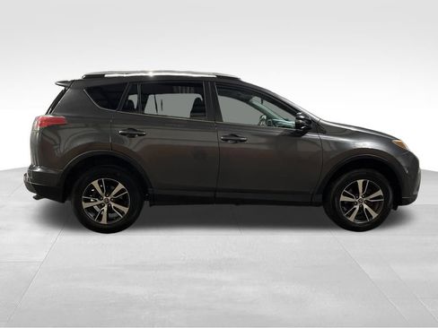 Used 2016 Toyota RAV4 XLE image 6