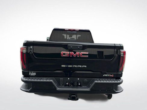 New 2026 GMC Sierra 2500 AT4 w/ Technology Package AWD/4WD image 8