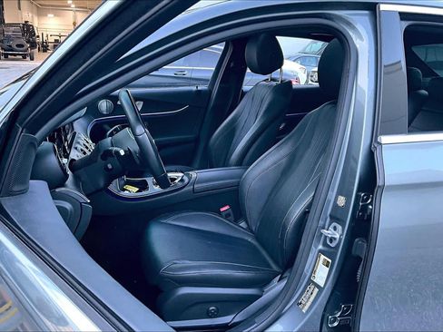 Used 2019 Mercedes-Benz E 450 4MATIC Sedan w/ Premium Package image 8