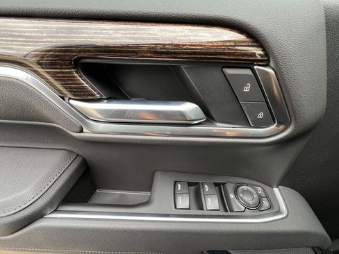 New 2026 GMC Sierra 1500 SLE w/ Preferred Package image 32