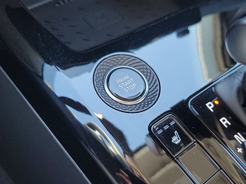 Certified 2025 Kia Niro EX FWD image 35