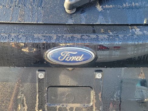 Used 2018 Ford Escape SEL w/ Ford Safe & Smart Package image 17