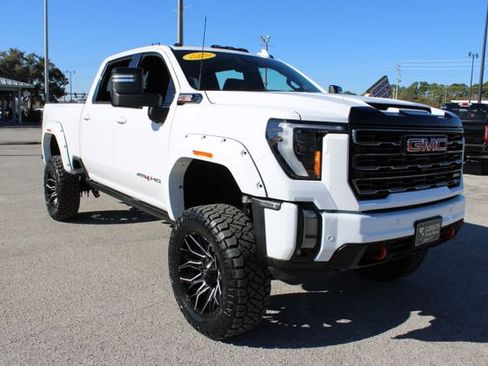 Used 2024 GMC Sierra 2500 AT4 w/ AT4 Premium Plus Package image 16