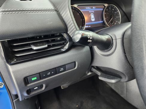 Used 2023 Nissan Sentra SV image 39