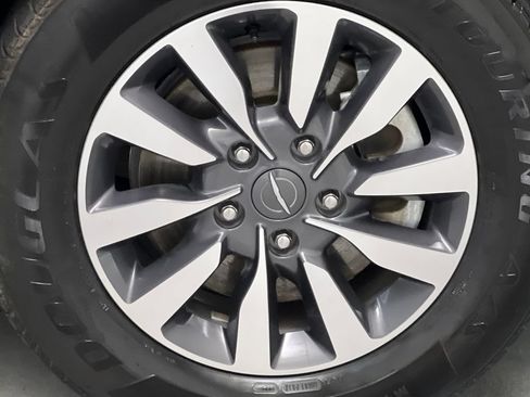 Used 2021 Chrysler Pacifica Touring-L FWD image 83