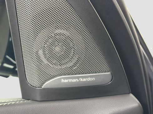 New 2026 BMW X5 xDrive40i w/ M Sport Package image 18