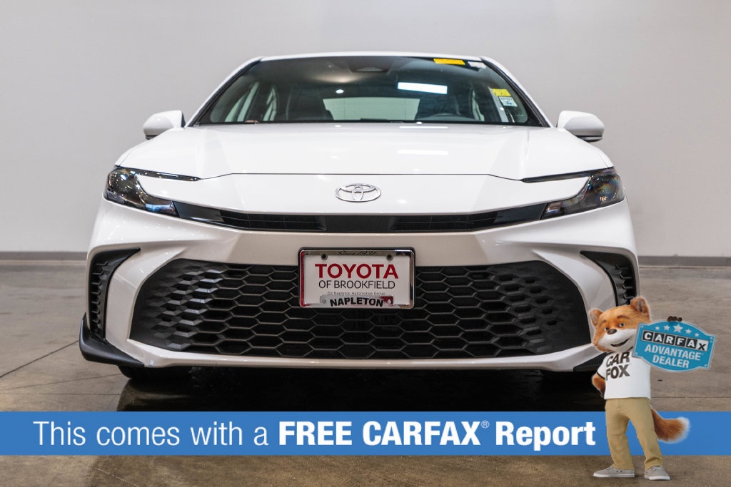 Used 2026 Toyota Camry SE w/ Convenience Package FWD image 2