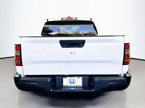 Used 2025 Nissan Frontier S image 6