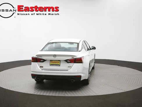 Used 2023 Nissan Altima 2.0 SR FWD image 37