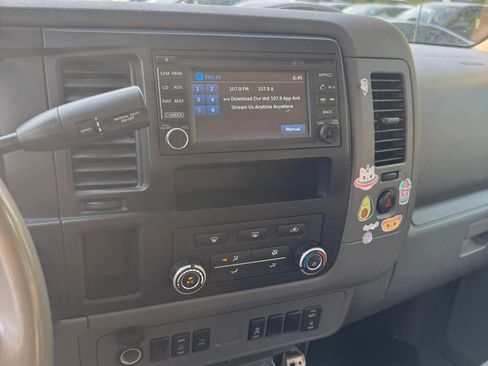 Used 2018 Nissan NV 2500 SV w/ Navigation Package RWD image 12