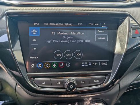 Used 2022 Chevrolet TrailBlazer LT w/ LPO, Blackout Package FWD image 18