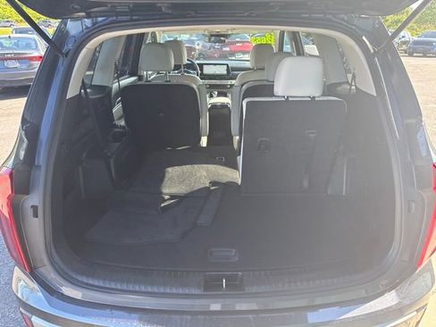 Certified 2023 Kia Telluride S w/ S Sunroof Package AWD/4WD image 13