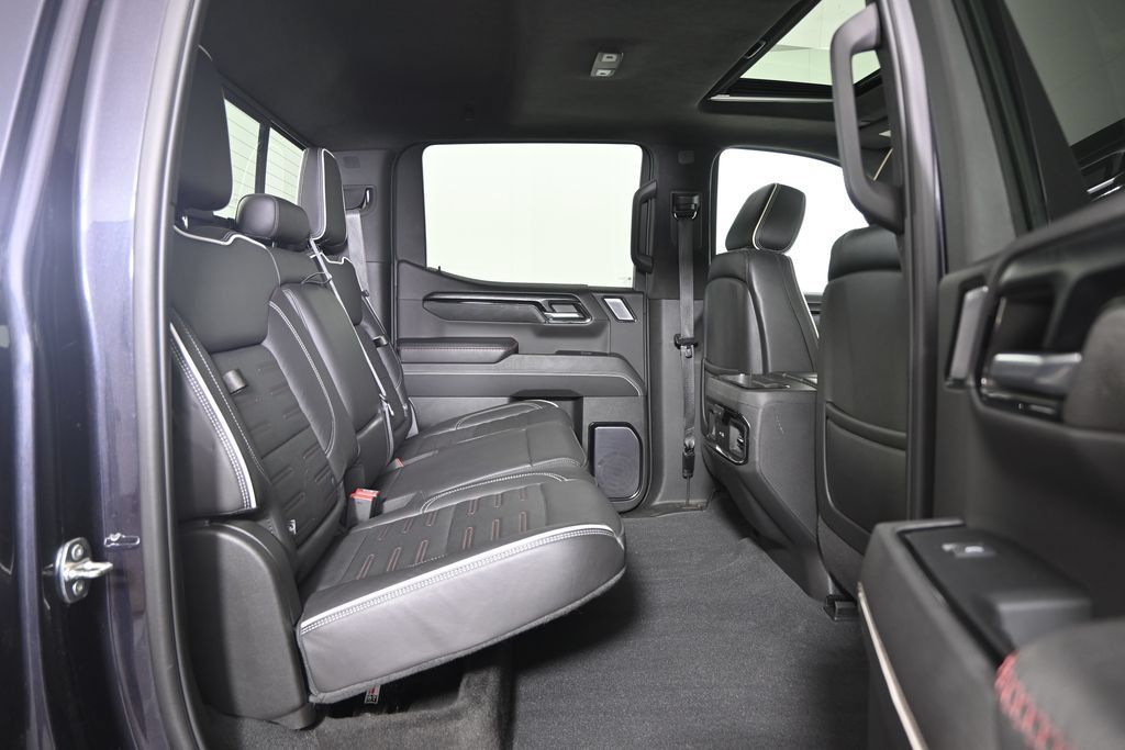 Used 2022 GMC Sierra 1500 AT4X AWD/4WD image 17