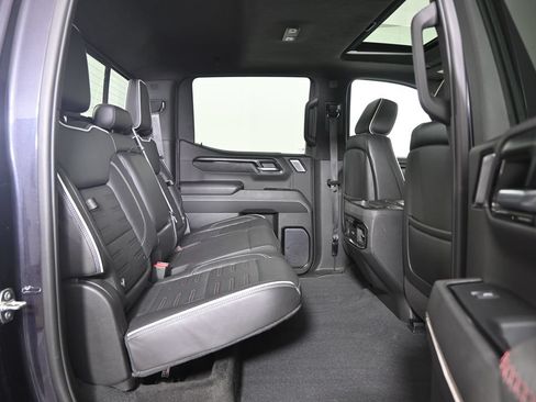 Used 2022 GMC Sierra 1500 AT4X AWD/4WD image 17