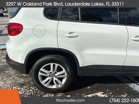 Used 2016 Volkswagen Tiguan S image 16