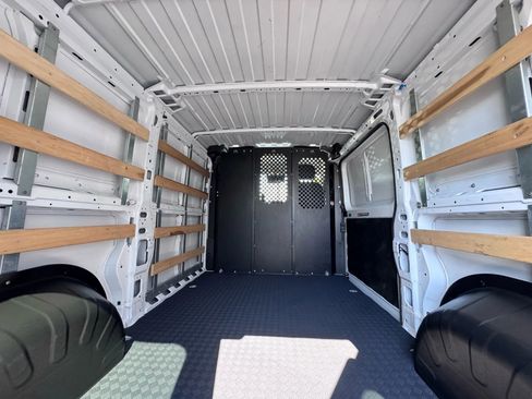 Used 2023 RAM ProMaster 2500 image 27