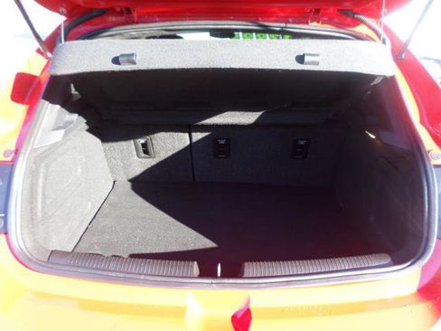 Used 2017 Chevrolet Cruze LT w/ Convenience Package image 27