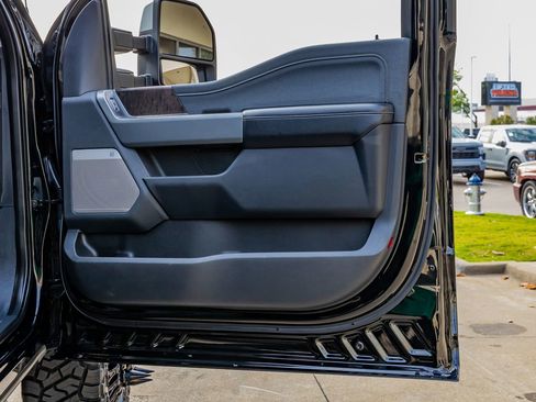 Used 2024 Ford F350 Lariat w/ Lariat Ultimate Package image 38