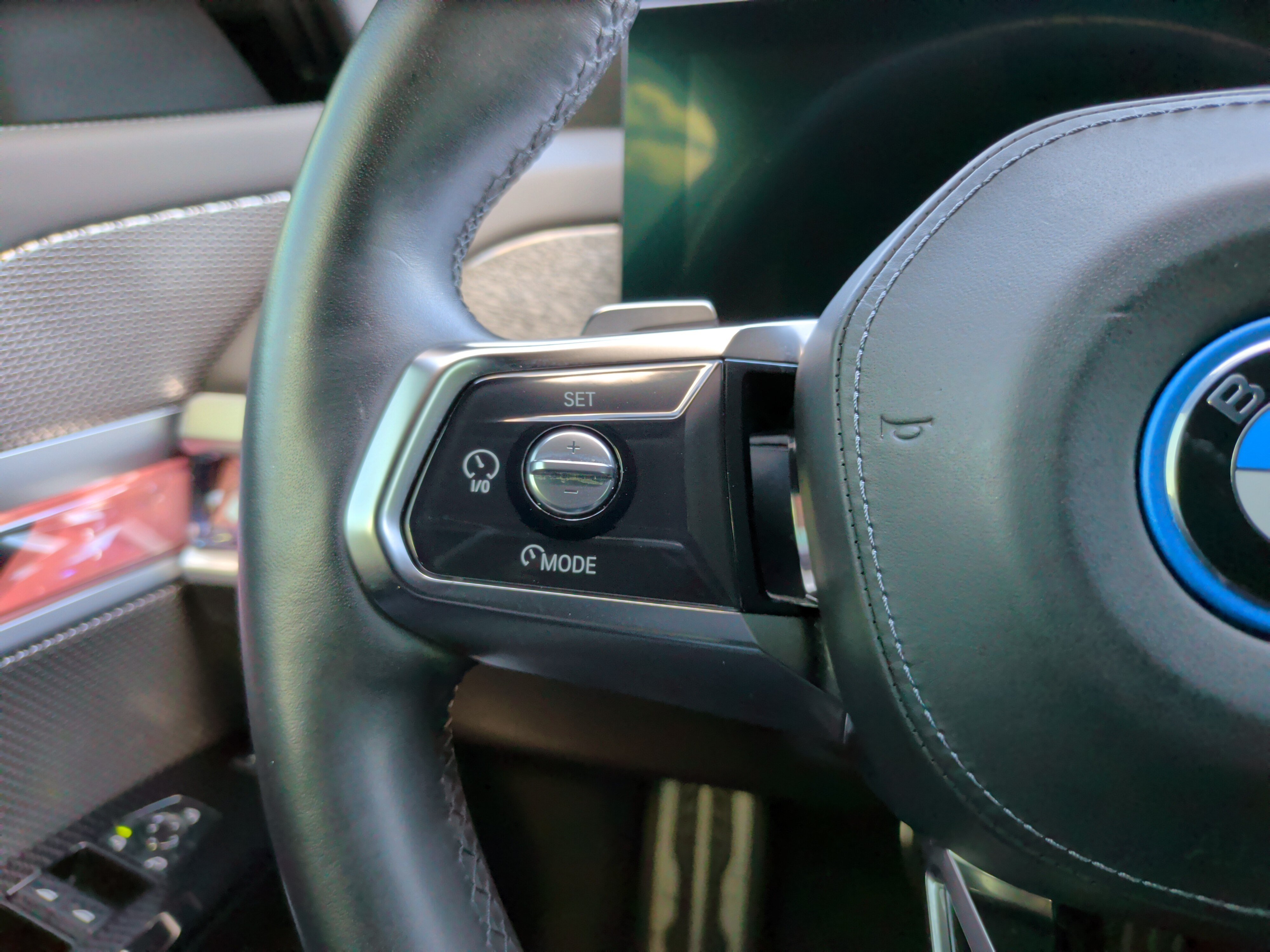 Used 2024 BMW i7 eDrive50 w/ M Sport Package RWD image 23