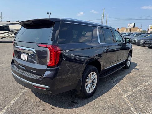 Used 2024 GMC Yukon XL SLT image 5