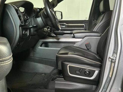 Used 2021 RAM 1500 Laramie w/ Sport Appearance Package AWD/4WD image 11