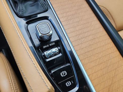 Used 2019 Volvo XC90 T6 Inscription w/ Advanced Package image 27