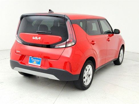 Used 2023 Kia Soul S image 6