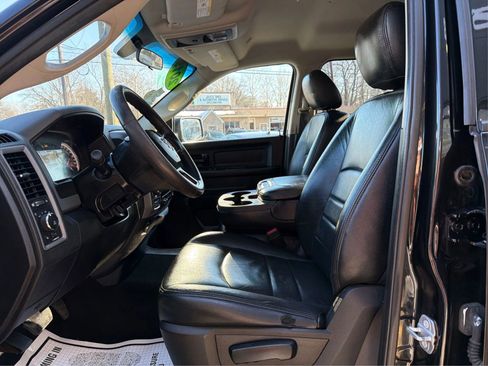 Used 2019 RAM 1500 Express w/ Express Value Package image 9