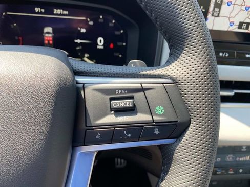 New 2025 Mitsubishi Outlander AWD image 16