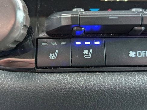 Used 2023 Toyota Tundra Limited RWD image 19