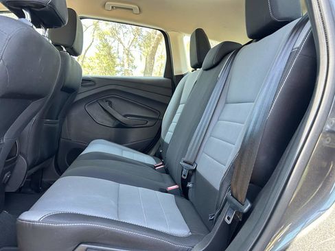 Used 2017 Ford Escape S image 22