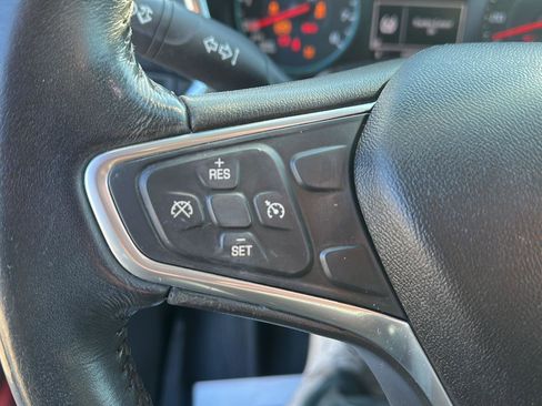 Used 2018 Chevrolet Equinox LT image 28