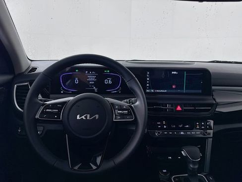 New 2026 Kia Seltos S image 24