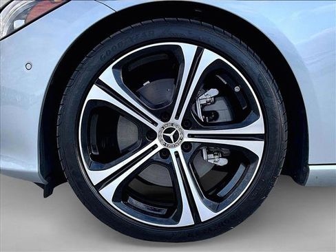 Used 2025 Mercedes-Benz C 300 Sedan image 10