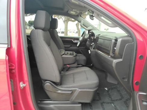 Used 2024 GMC Sierra 1500 SLE image 22