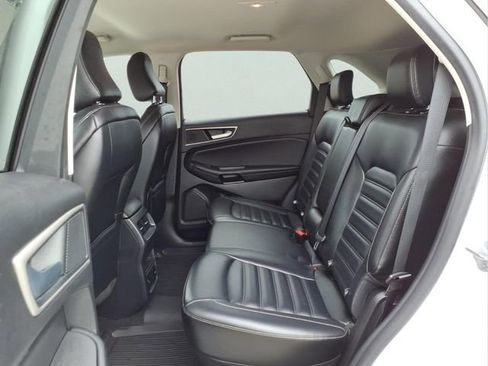 Used 2023 Ford Edge SEL w/ Convenience Package AWD/4WD image 12