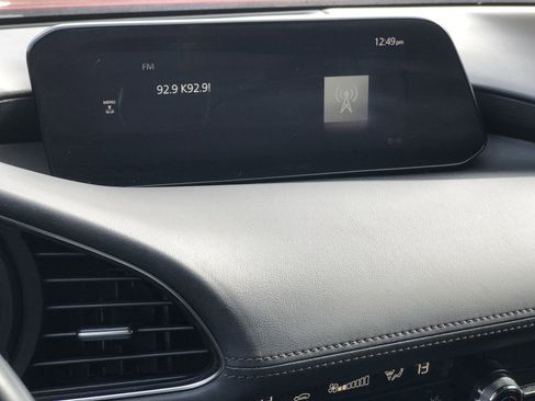 Used 2021 MAZDA MAZDA3 s image 18