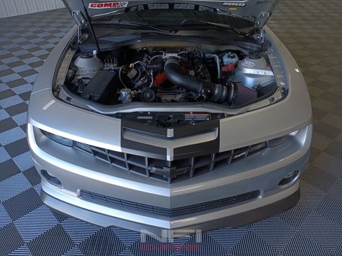 Used 2010 Chevrolet Camaro SS w/ LPO, Ground Effects Package RWD image 56