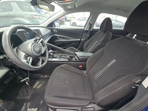 Used 2021 Hyundai Elantra SEL FWD image 7