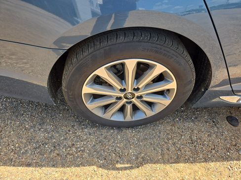 Used 2017 Hyundai Sonata Limited FWD image 11