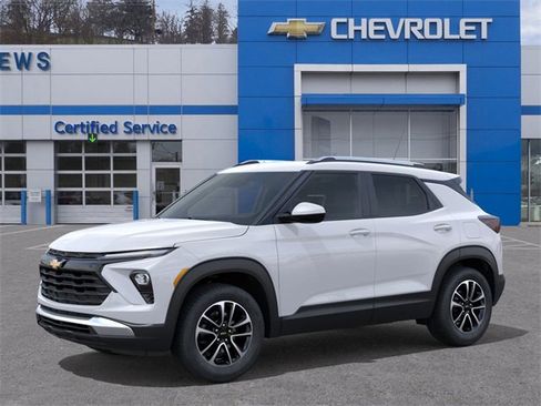 New 2026 Chevrolet TrailBlazer LT w/ LPO, Blackout Package image 2