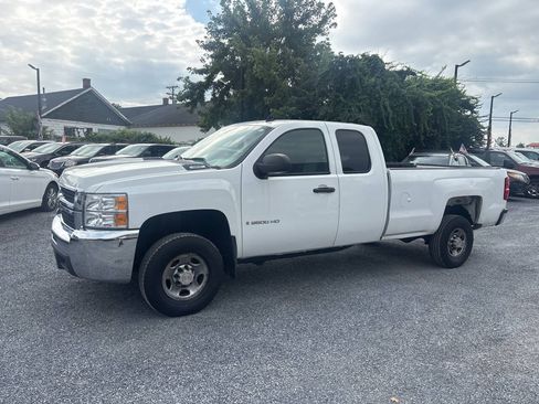 Used 2008 Chevrolet Silverado 2500 W/T AWD/4WD image 8